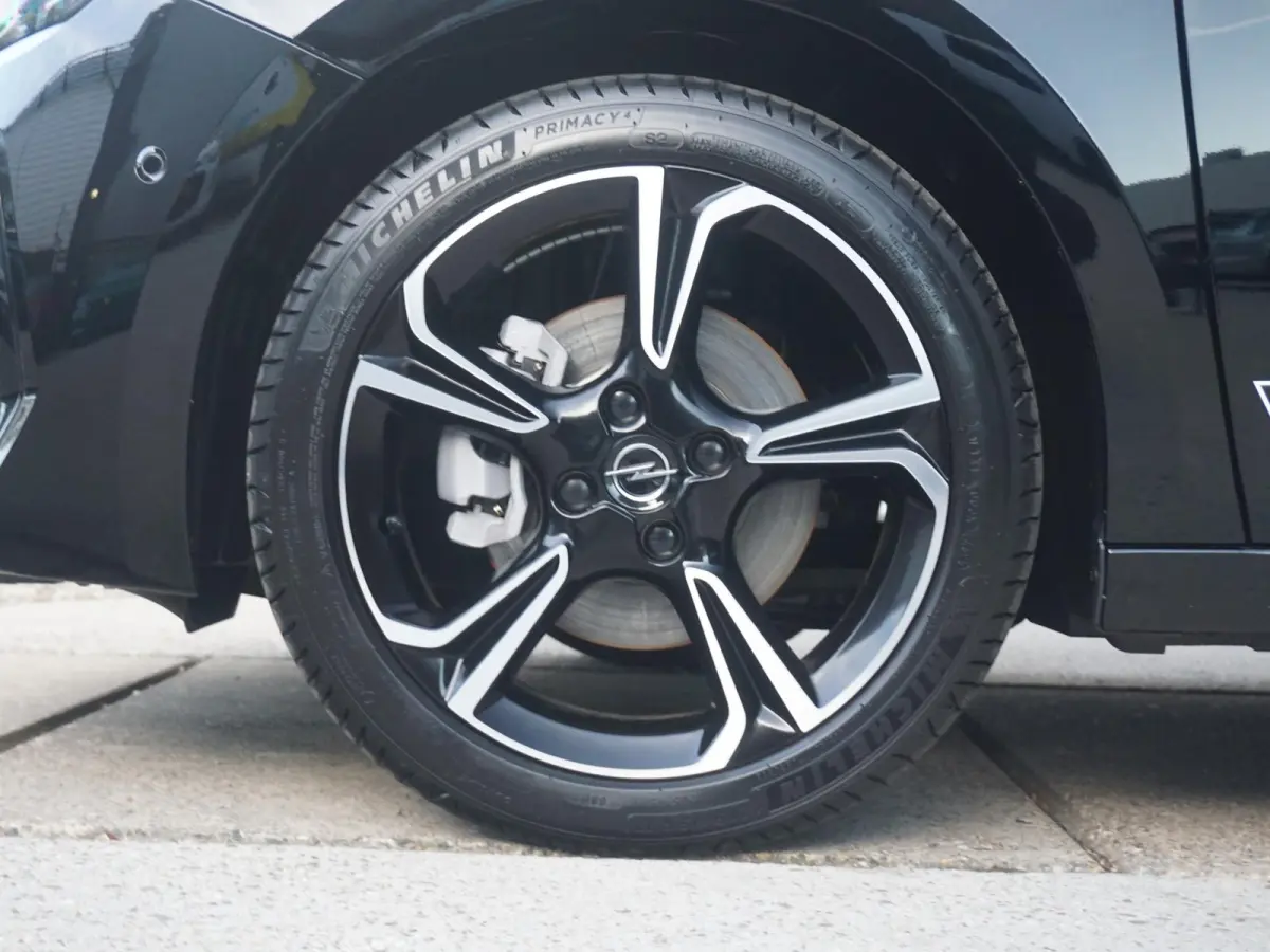 1.2 Turbo Hybrid Ultimate Leder Alcantara