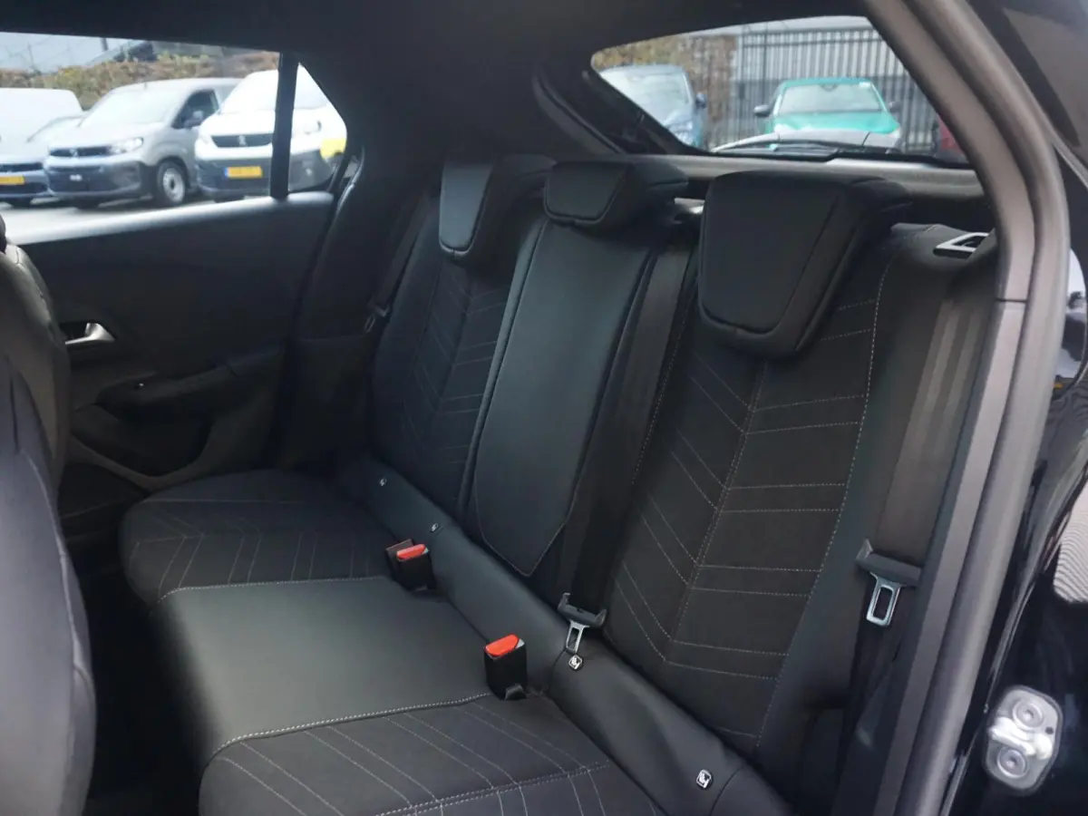 1.2 Turbo Hybrid Ultimate Leder Alcantara