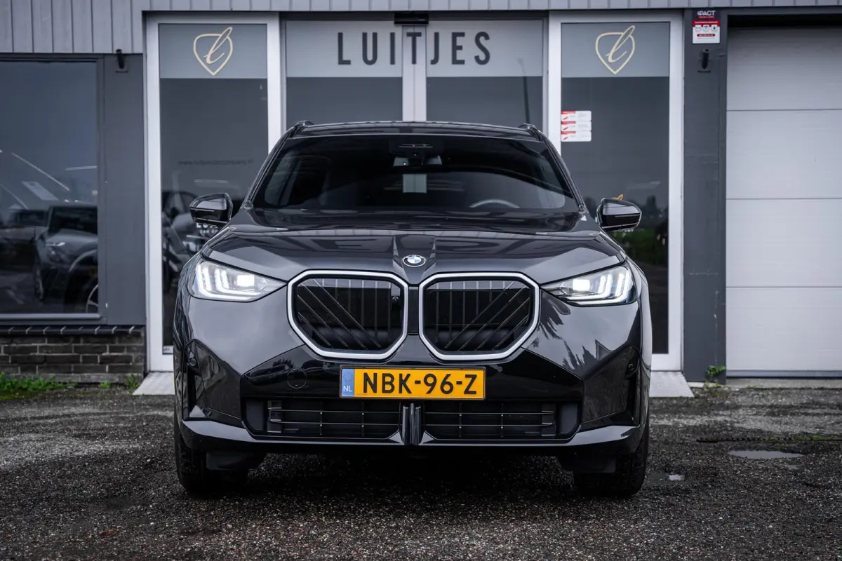 30e xDrive M-Sport Harman/Kardon|Trekhaak|Leder|Stoelmemory|360°camera|Stuurverw.|Nieuwstaat