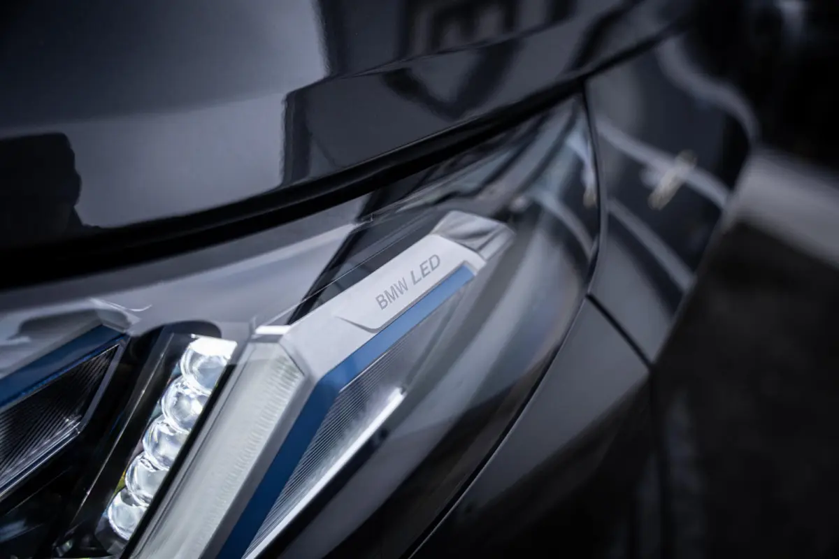 30e xDrive M-Sport Harman/Kardon|Trekhaak|Leder|Stoelmemory|360°camera|Stuurverw.|Nieuwstaat