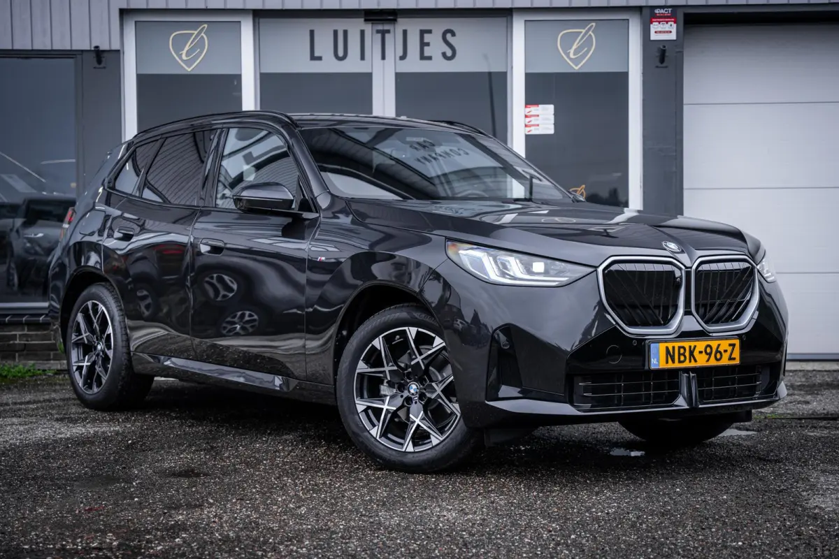 30e xDrive M-Sport Harman/Kardon|Trekhaak|Leder|Stoelmemory|360°camera|Stuurverw.|Nieuwstaat