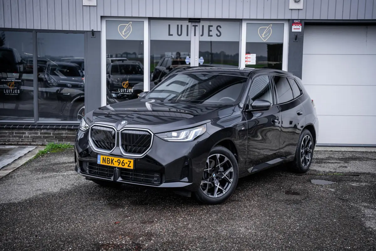 30e xDrive M-Sport Harman/Kardon|Trekhaak|Leder|Stoelmemory|360°camera|Stuurverw.|Nieuwstaat