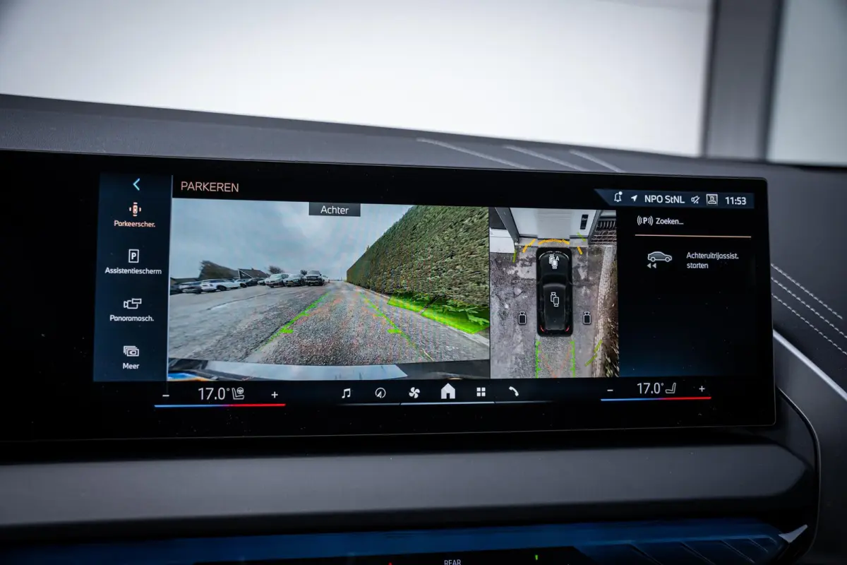 30e xDrive M-Sport Harman/Kardon|Trekhaak|Leder|Stoelmemory|360°camera|Stuurverw.|Nieuwstaat