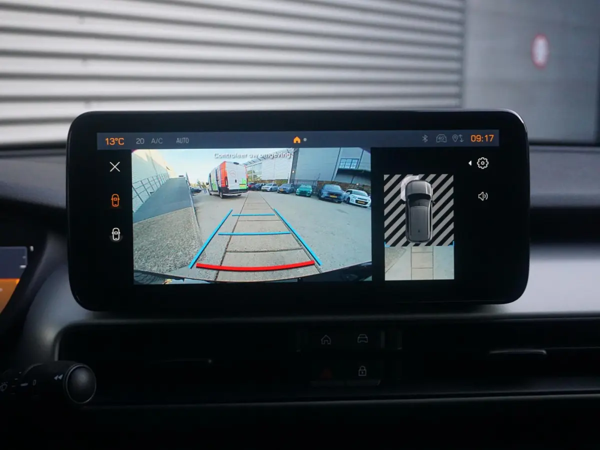1.2 e-Hybrid Summit Climate control