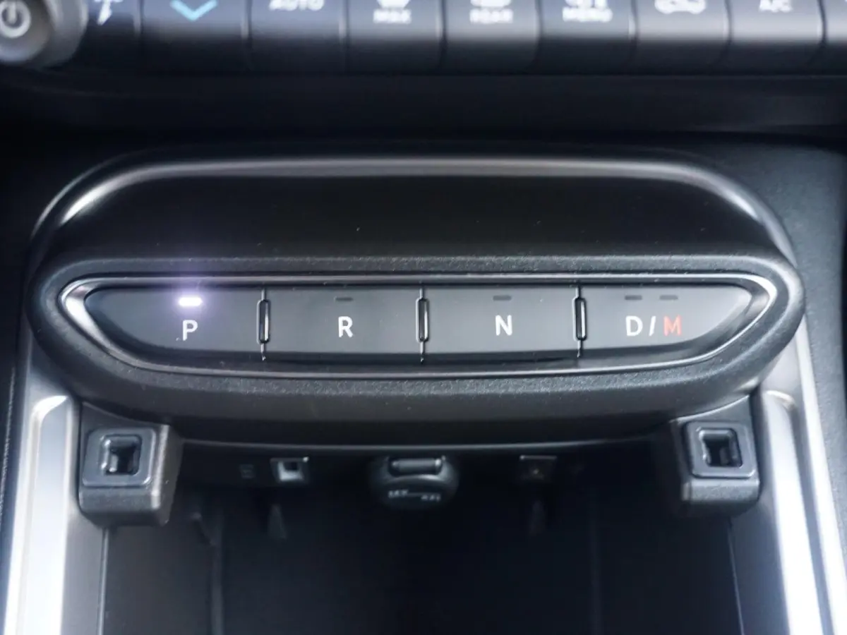 1.2 e-Hybrid Summit Climate control
