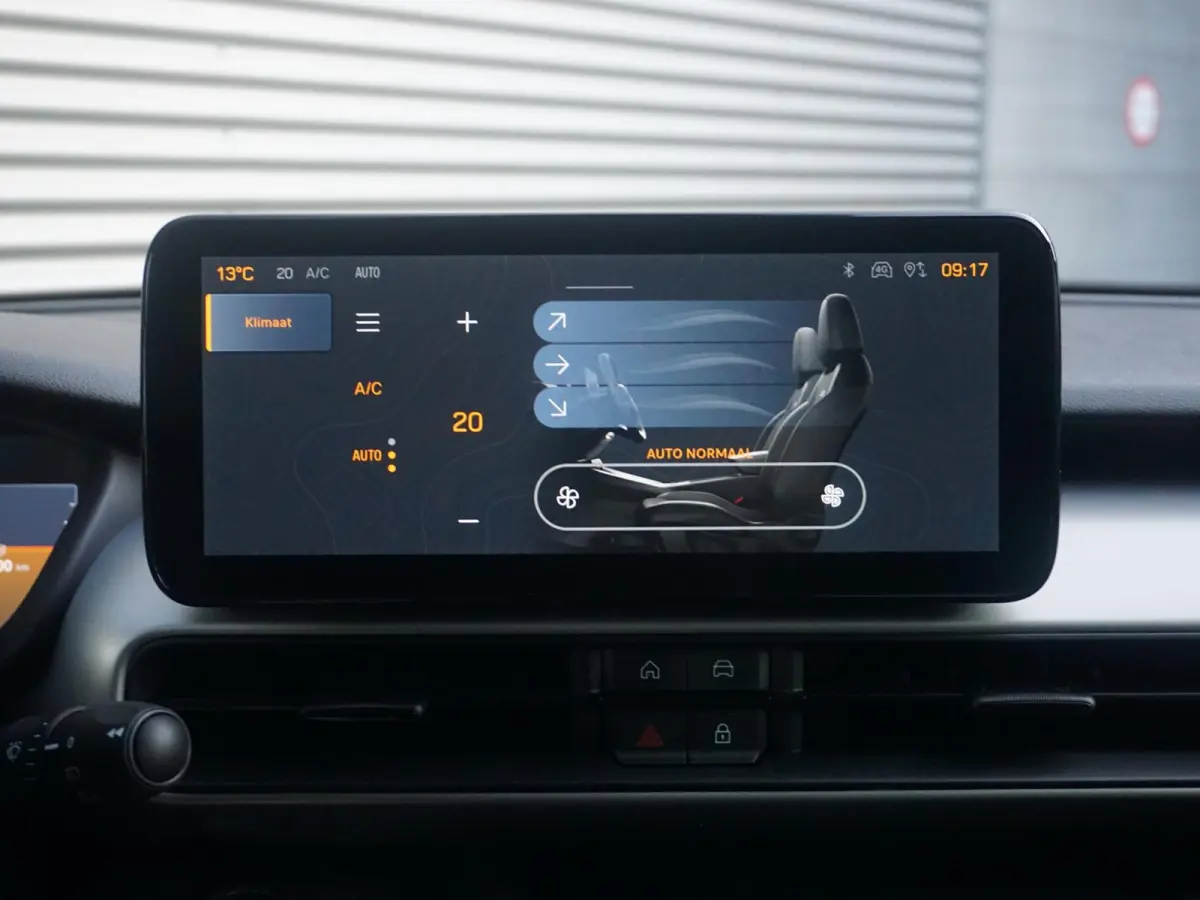 1.2 e-Hybrid Summit Climate control