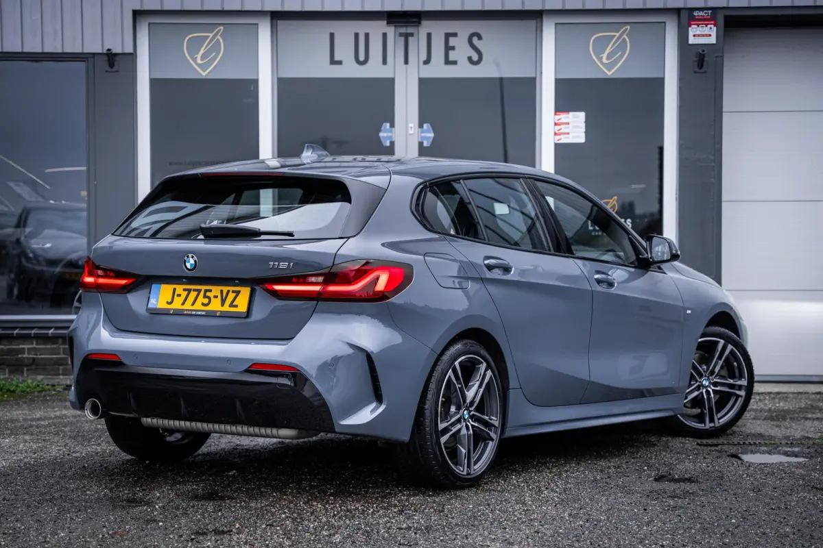 118i M-Sport Schaalstoelen|NL-auto|1e-eig.|StormBay|Carplay|Dealeronderhouden