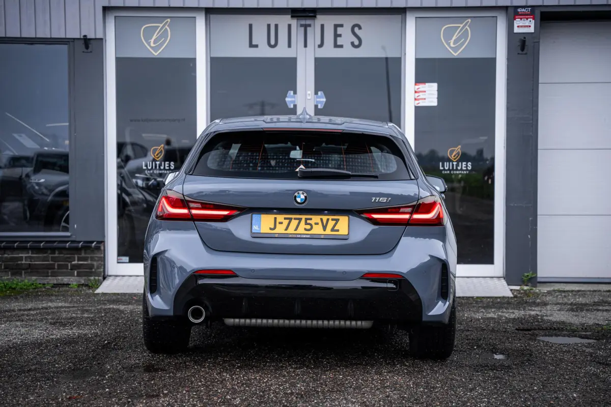 118i M-Sport Schaalstoelen|NL-auto|1e-eig.|StormBay|Carplay|Dealeronderhouden