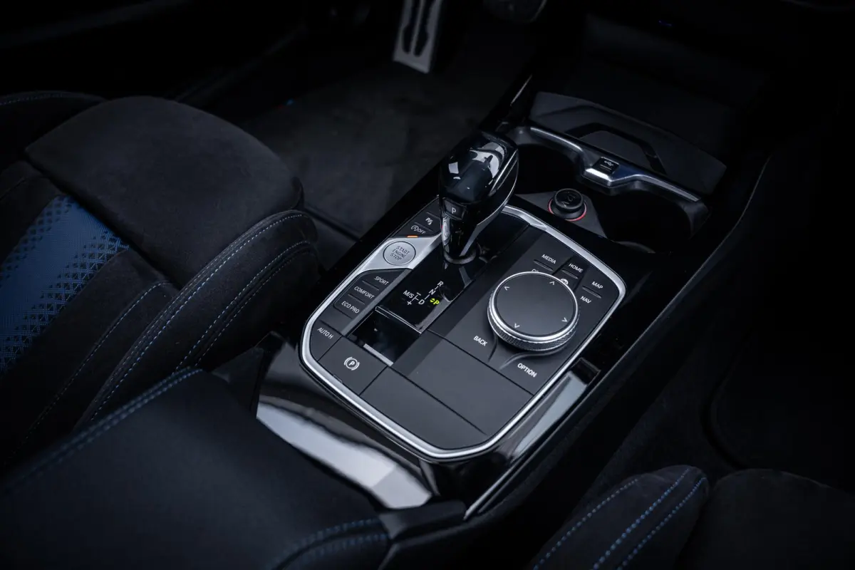 118i M-Sport Schaalstoelen|NL-auto|1e-eig.|StormBay|Carplay|Dealeronderhouden