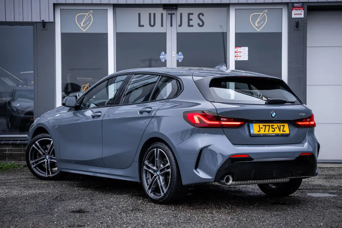 118i M-Sport Schaalstoelen|NL-auto|1e-eig.|StormBay|Carplay|Dealeronderhouden