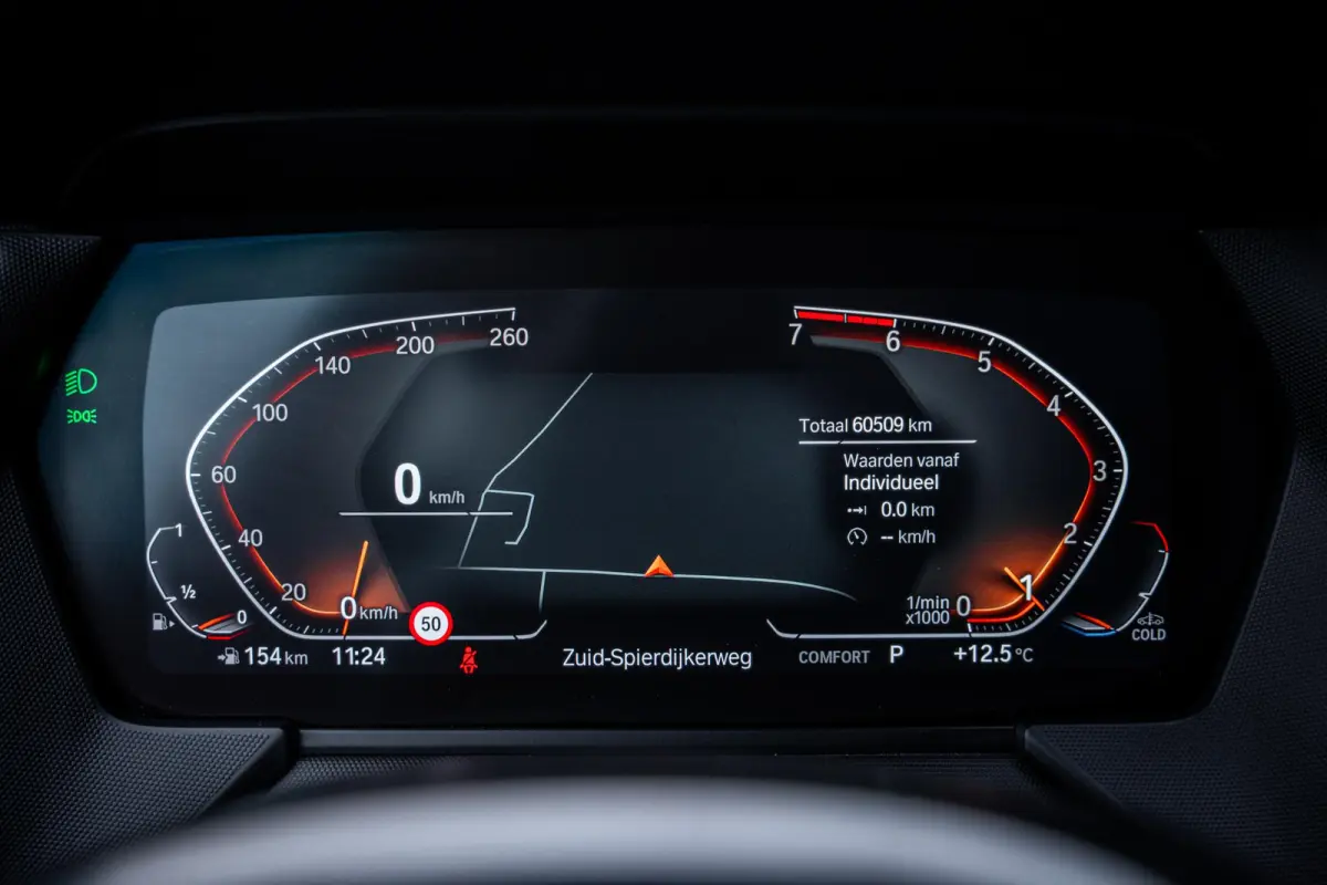 118i M-Sport Schaalstoelen|NL-auto|1e-eig.|StormBay|Carplay|Dealeronderhouden