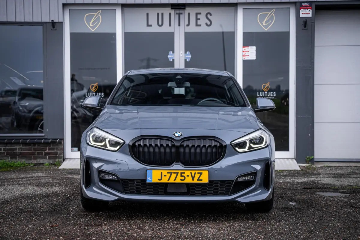 118i M-Sport Schaalstoelen|NL-auto|1e-eig.|StormBay|Carplay|Dealeronderhouden