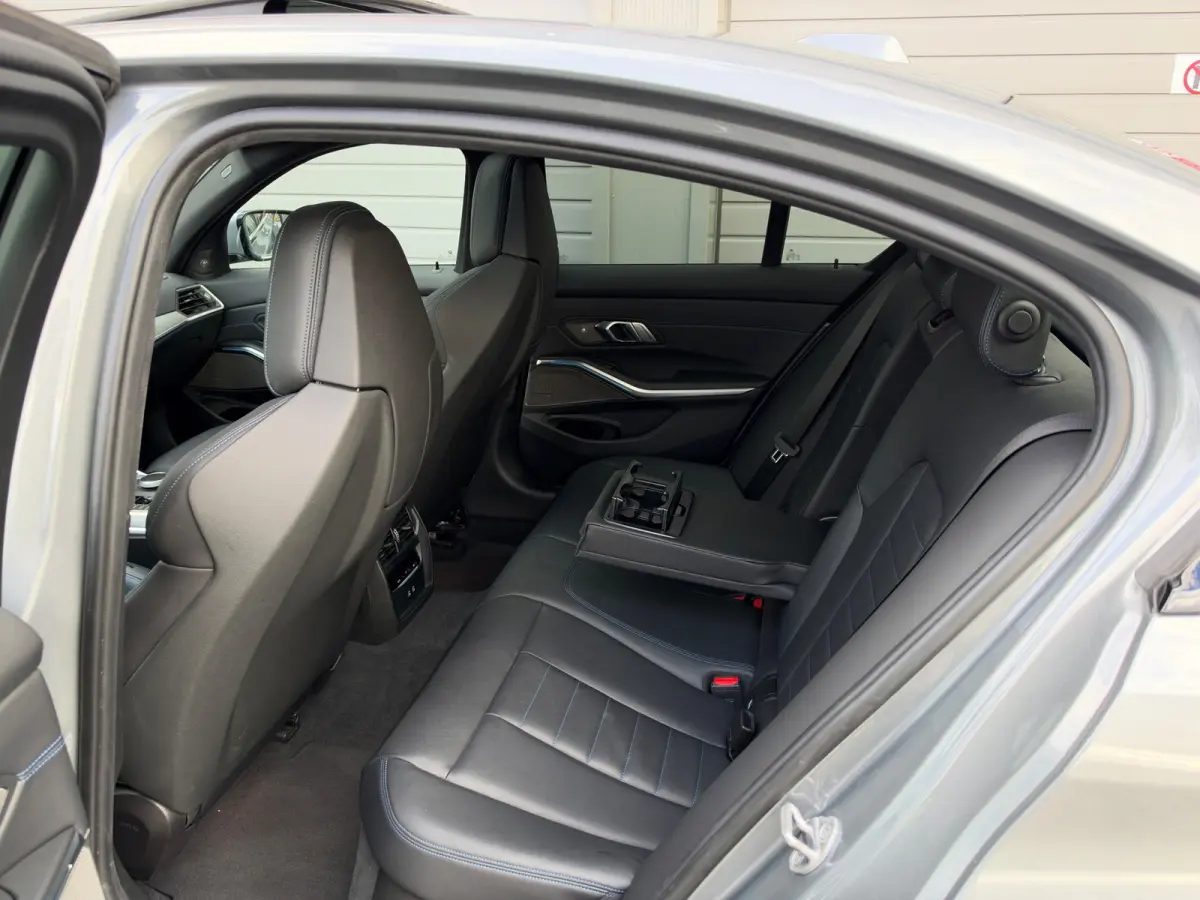 330e M-Sport LED LEDER HUD DAK NAVI BOMVOL