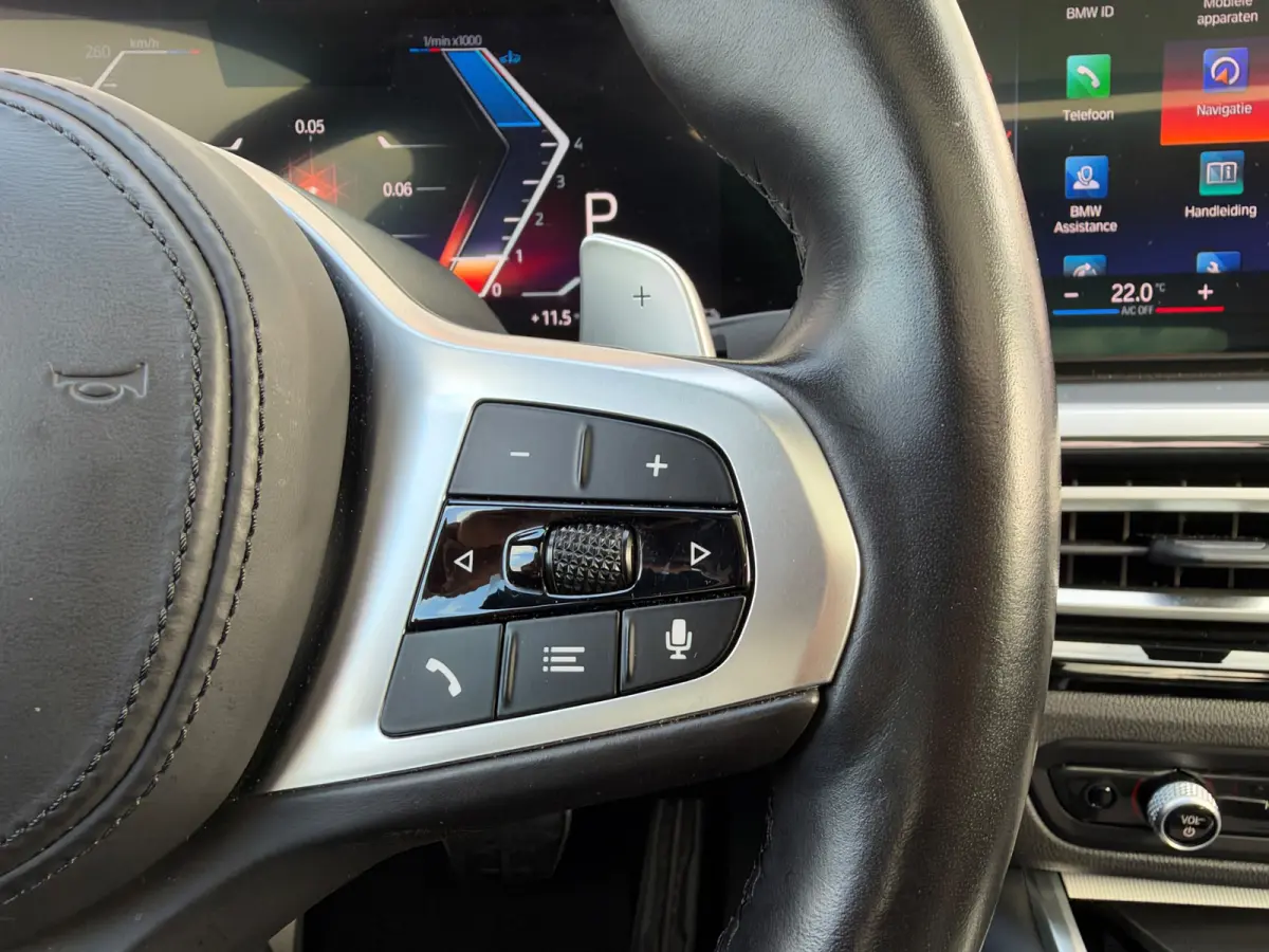 330e M-Sport LED LEDER HUD DAK NAVI BOMVOL