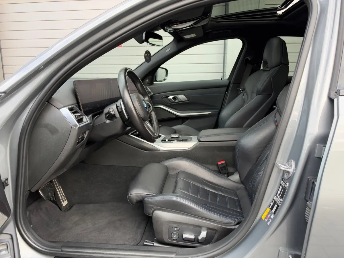 330e M-Sport LED LEDER HUD DAK NAVI BOMVOL