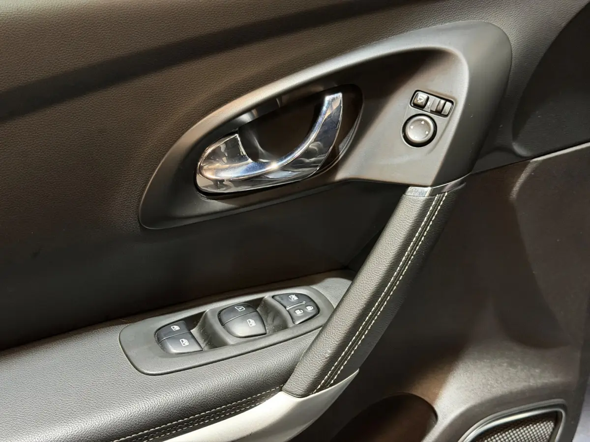 1.2 TCe Bose AUT/LED/NAVI/CRUISE/BOSE/BLIND-SPOT/PDC/CAMERA/4-NWE-BANDEN/DEALER-ONDERH/HALF-LEDER/12-MND-GARANTIE