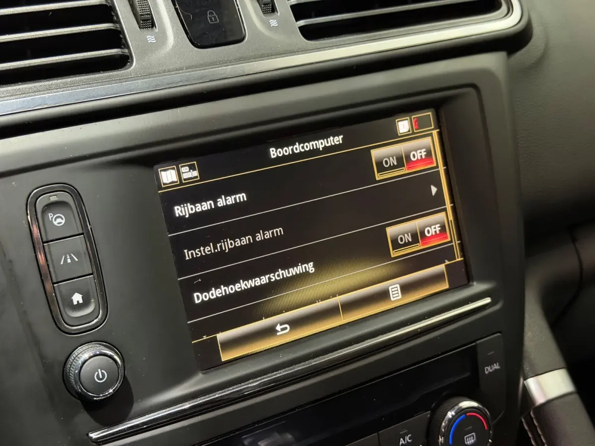 1.2 TCe Bose AUT/LED/NAVI/CRUISE/BOSE/BLIND-SPOT/PDC/CAMERA/4-NWE-BANDEN/DEALER-ONDERH/HALF-LEDER/12-MND-GARANTIE
