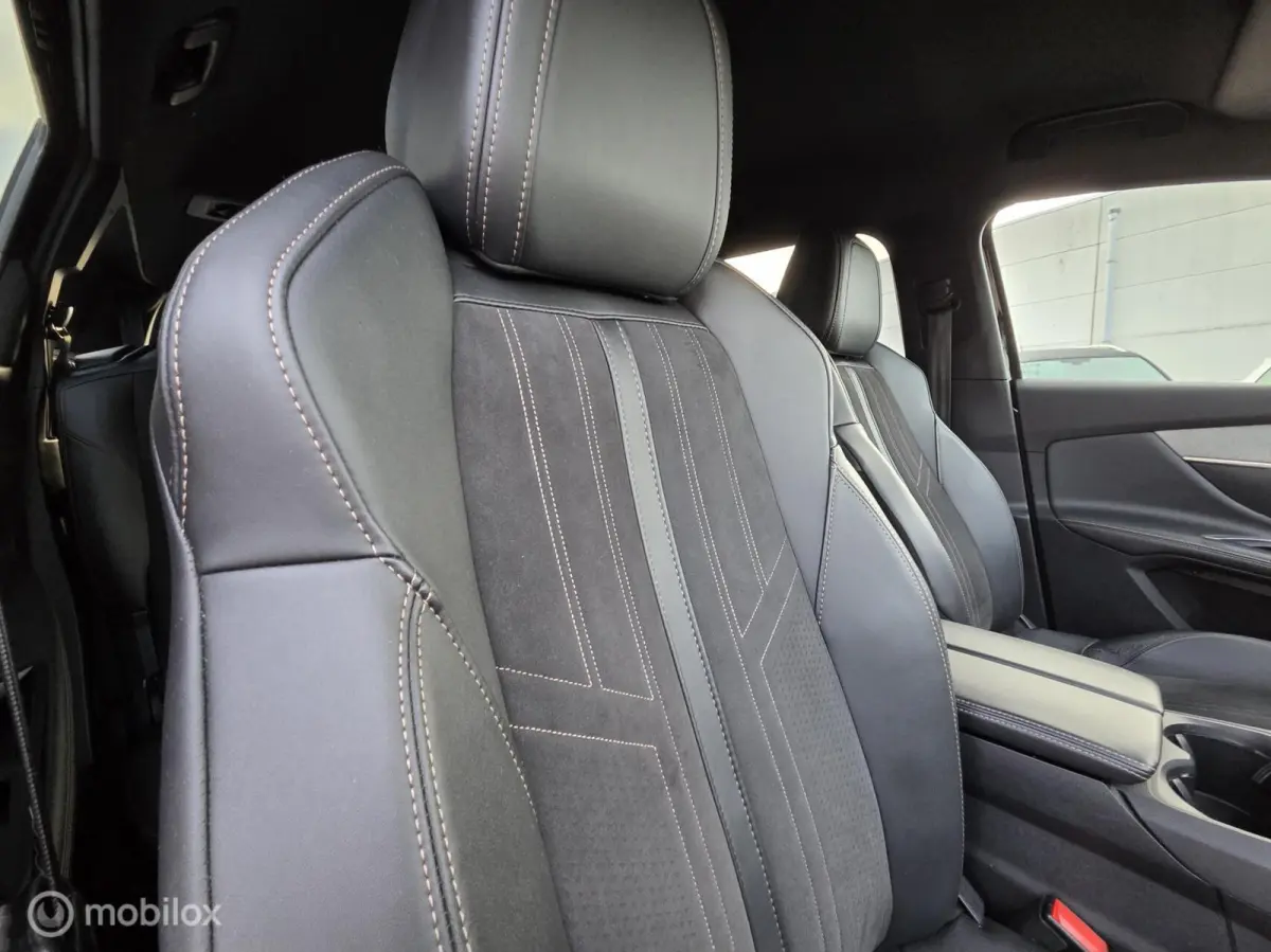 1.2 PureTech GT Aut/Carplay/Virtual/7Pers/Leder