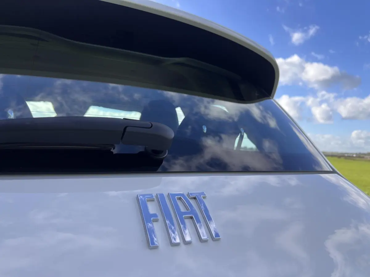 *Abarth 17” Mugello* 24 kWh / CarPlay / 4x Assist