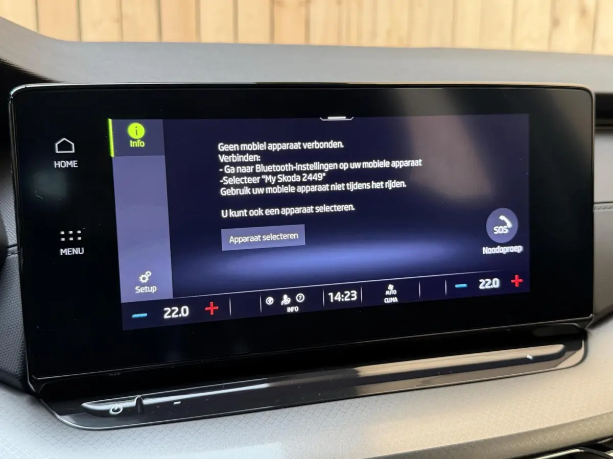 1.0 e-TSI Ambition Automaat | Apple CarPlay/Android Auto | Cruise & climate control | LED koplampen | Navigatiesysteem | Parkeersensoren achter | Trekhaak