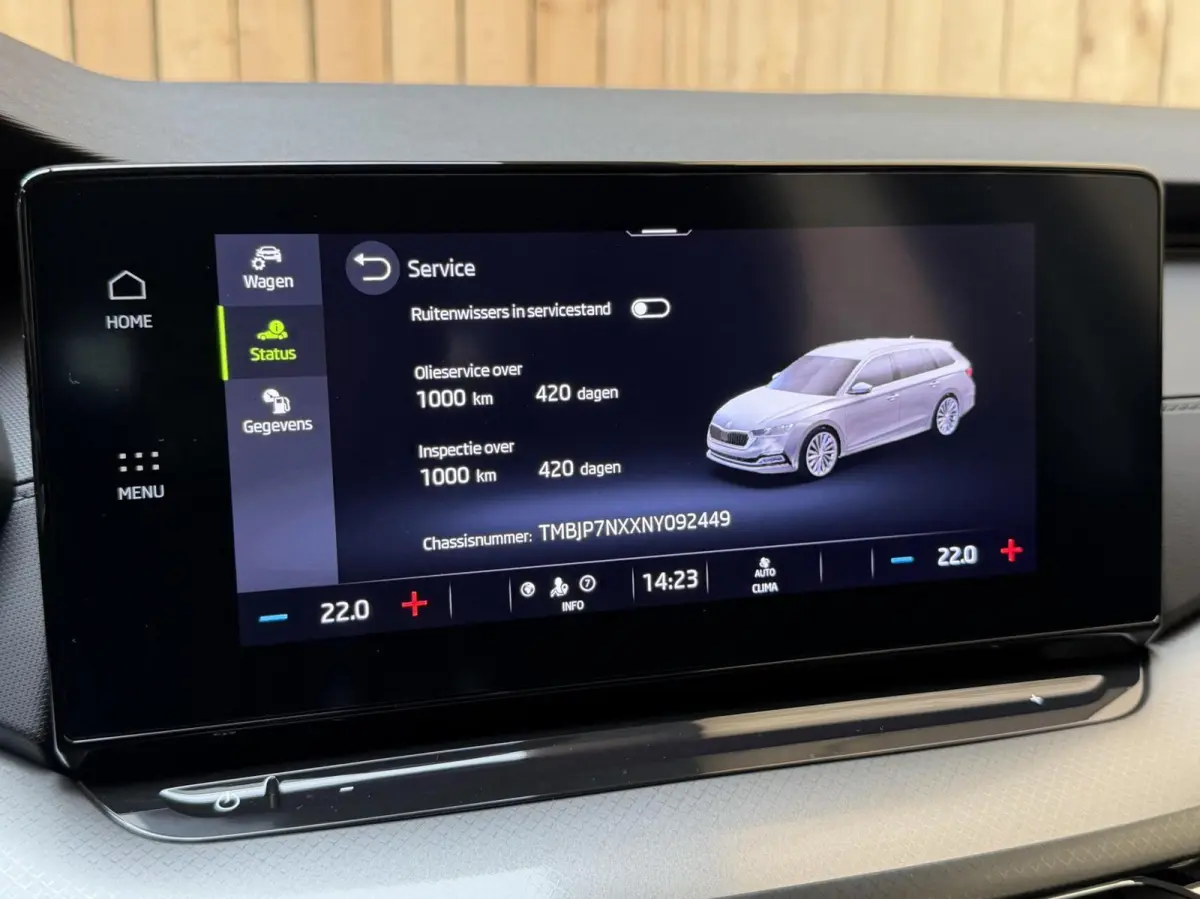 1.0 e-TSI Ambition Automaat | Apple CarPlay/Android Auto | Cruise & climate control | LED koplampen | Navigatiesysteem | Parkeersensoren achter | Trekhaak