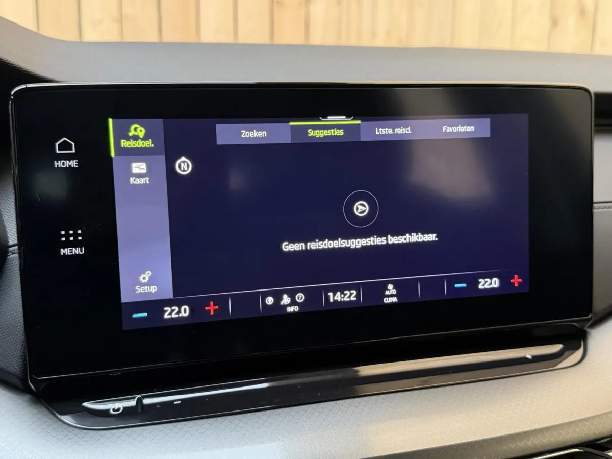 1.0 e-TSI Ambition Automaat | Apple CarPlay/Android Auto | Cruise & climate control | LED koplampen | Navigatiesysteem | Parkeersensoren achter | Trekhaak