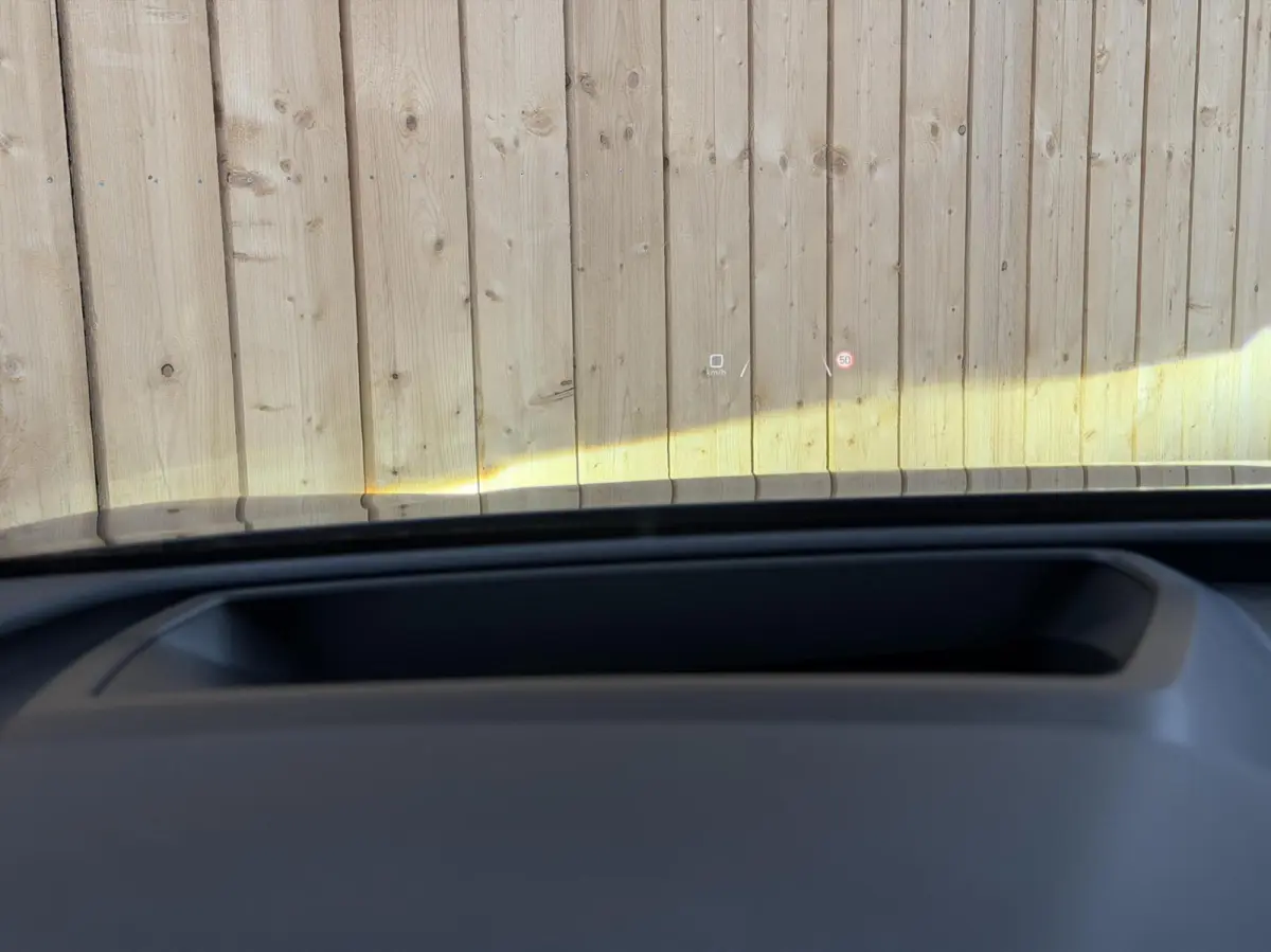 40 Launch edition Advanced Plus 77 kWh SoH 96,49% Achteruitrijcamera | Apple CarPlay/Android Auto | Adaptieve cruise control | Climate control | Getint glas | Leren bekleding | SONOS audio |