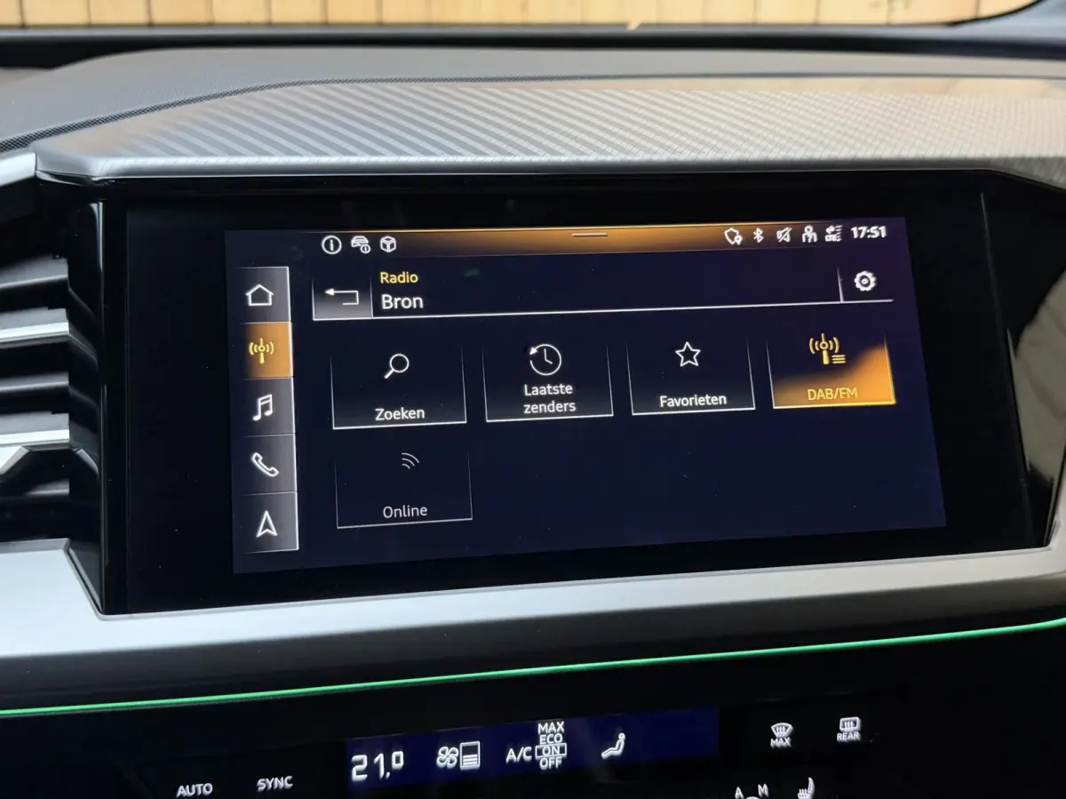 40 Launch edition Advanced Plus 77 kWh SoH 96,49% Achteruitrijcamera | Apple CarPlay/Android Auto | Adaptieve cruise control | Climate control | Getint glas | Leren bekleding | SONOS audio |