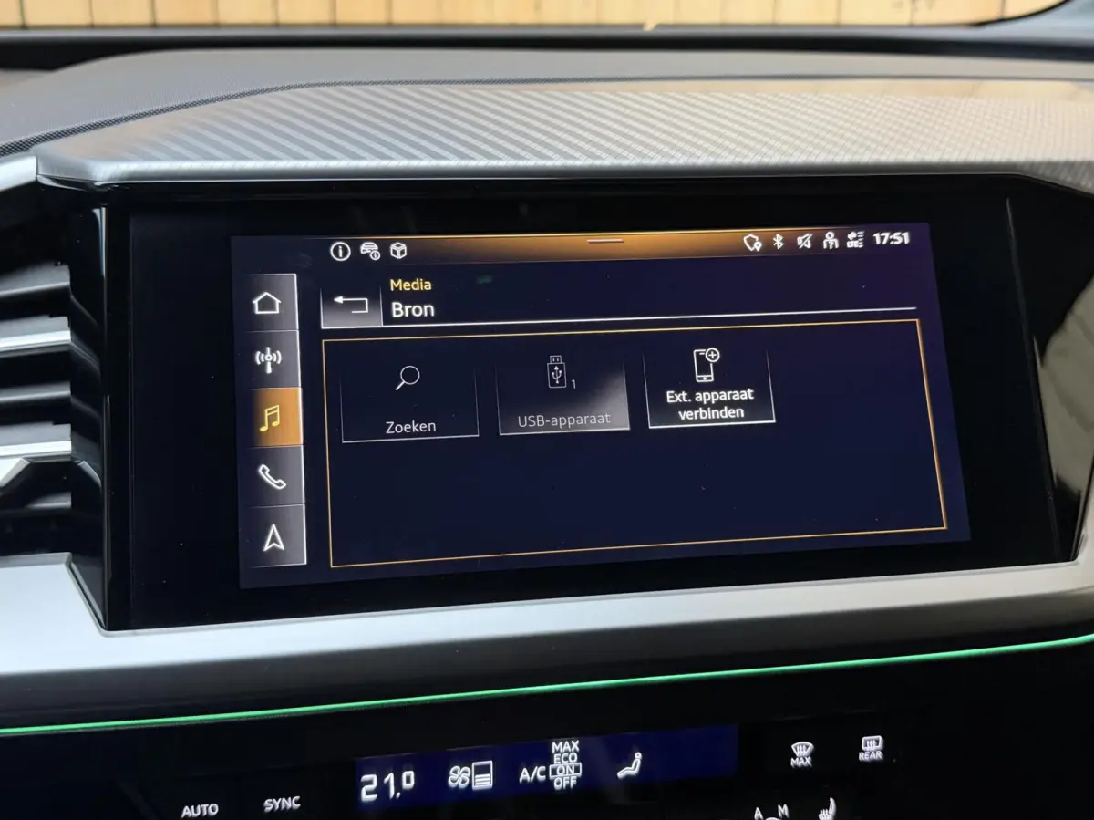 40 Launch edition Advanced Plus 77 kWh SoH 96,49% Achteruitrijcamera | Apple CarPlay/Android Auto | Adaptieve cruise control | Climate control | Getint glas | Leren bekleding | SONOS audio |