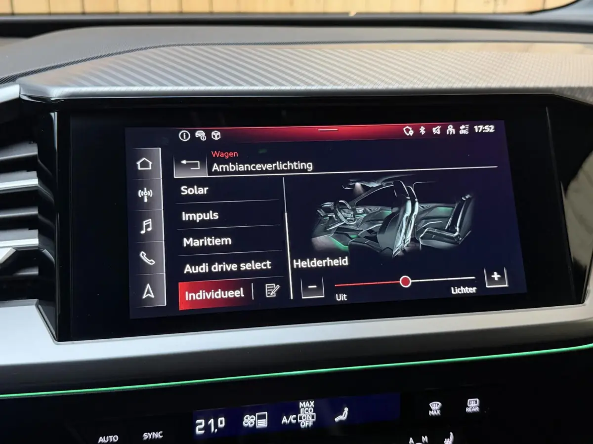40 Launch edition Advanced Plus 77 kWh SoH 96,49% Achteruitrijcamera | Apple CarPlay/Android Auto | Adaptieve cruise control | Climate control | Getint glas | Leren bekleding | SONOS audio |