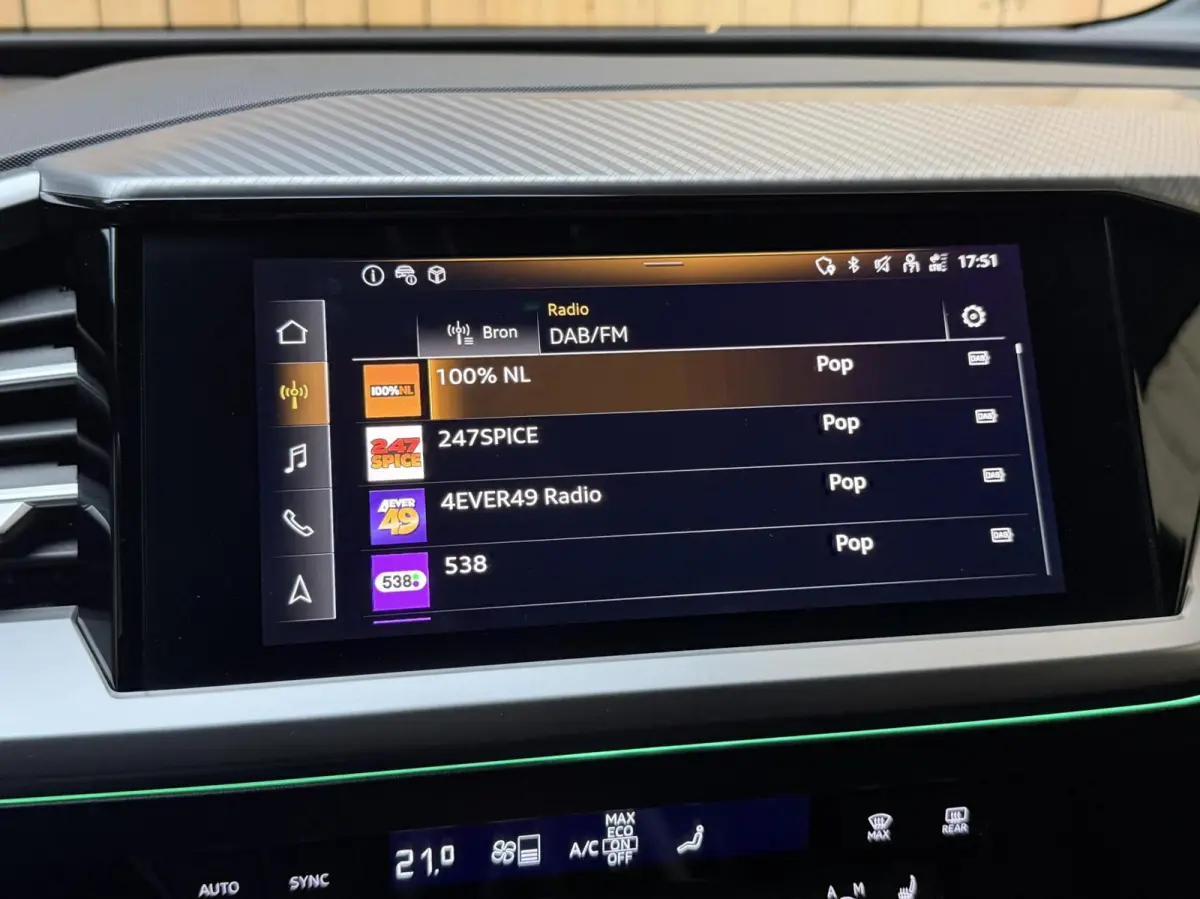 40 Launch edition Advanced Plus 77 kWh SoH 96,49% Achteruitrijcamera | Apple CarPlay/Android Auto | Adaptieve cruise control | Climate control | Getint glas | Leren bekleding | SONOS audio |