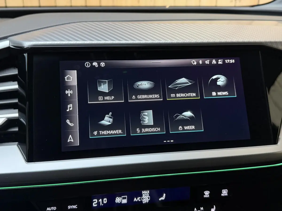 40 Launch edition Advanced Plus 77 kWh SoH 96,49% Achteruitrijcamera | Apple CarPlay/Android Auto | Adaptieve cruise control | Climate control | Getint glas | Leren bekleding | SONOS audio |