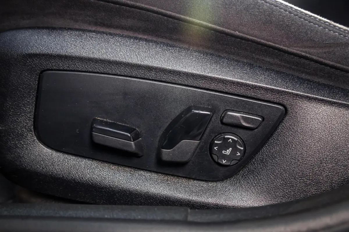 520i M-Sport|Pano|HUD|Trekhaak|HiFI|DAB|Flippers