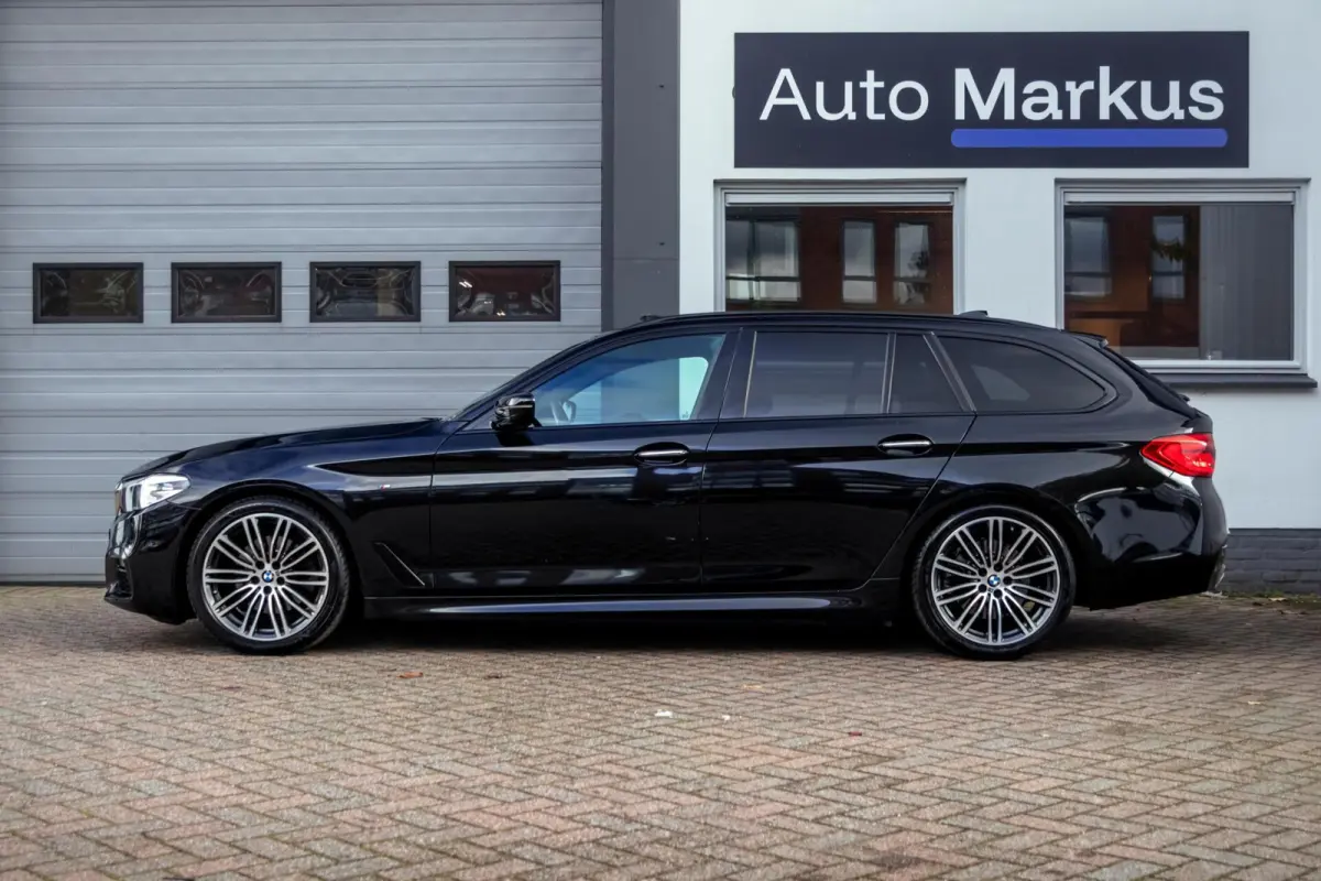 520i M-Sport|Pano|HUD|Trekhaak|HiFI|DAB|Flippers