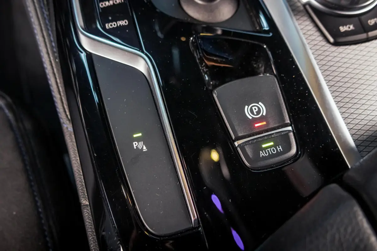 520i M-Sport|Pano|HUD|Trekhaak|HiFI|DAB|Flippers