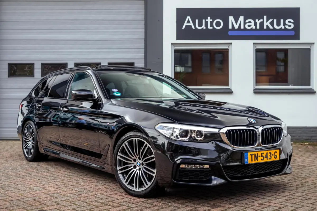 520i M-Sport|Pano|HUD|Trekhaak|HiFI|DAB|Flippers