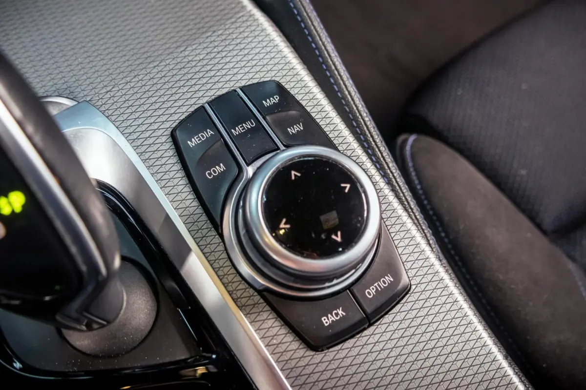 520i M-Sport|Pano|HUD|Trekhaak|HiFI|DAB|Flippers