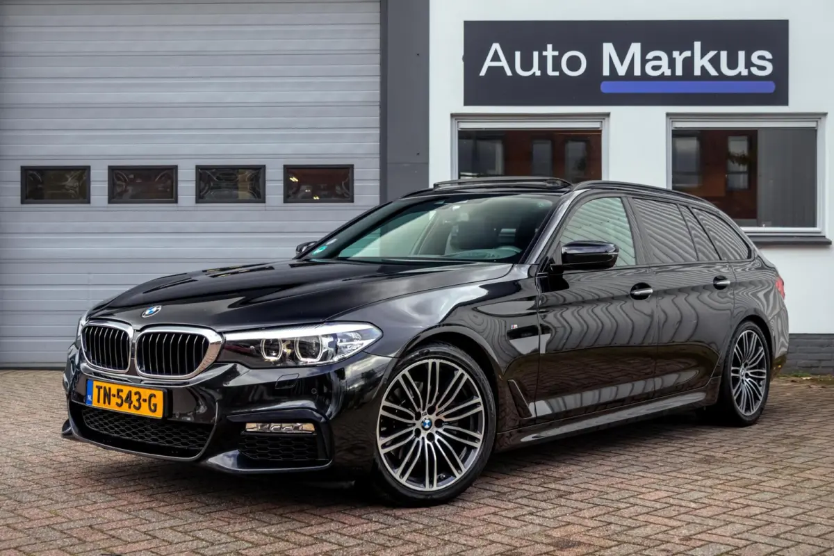 520i M-Sport|Pano|HUD|Trekhaak|HiFI|DAB|Flippers