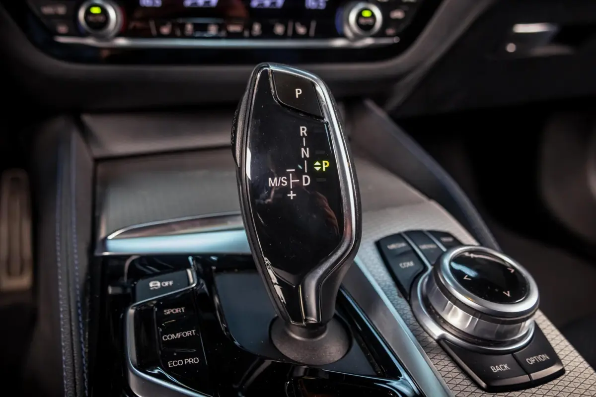 520i M-Sport|Pano|HUD|Trekhaak|HiFI|DAB|Flippers