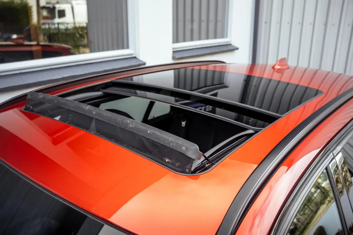 330i M Sport|Pano|ACC|HUD|360|H&K|Trekhaak|Adaptief onderstel