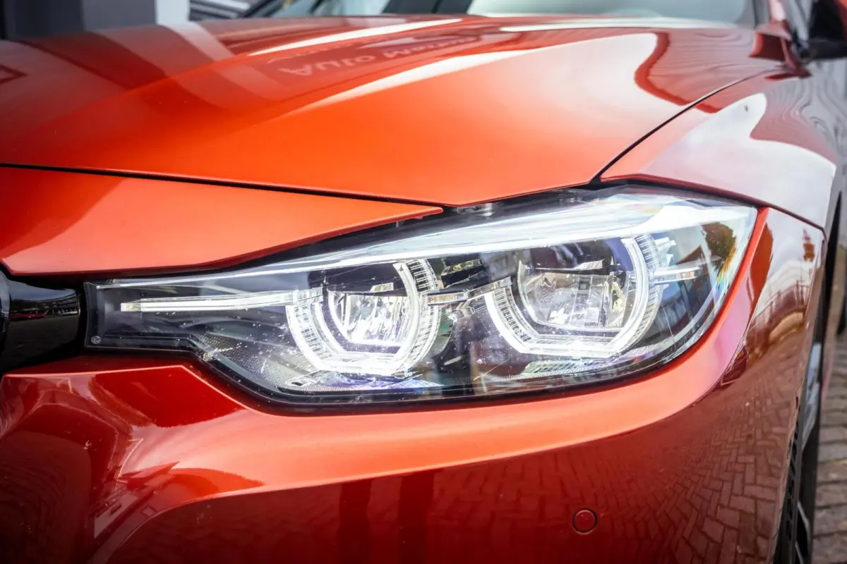 330i M Sport|Pano|ACC|HUD|360|H&K|Trekhaak|Adaptief onderstel