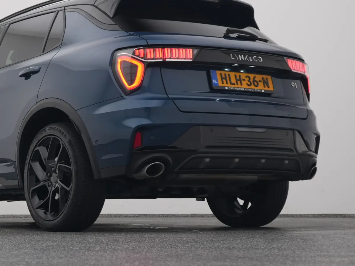 1.5 Plug-in Hybrid | 360° | BLACK | ZWARTE HEMEL | STUURVERW. | NLD AUTO