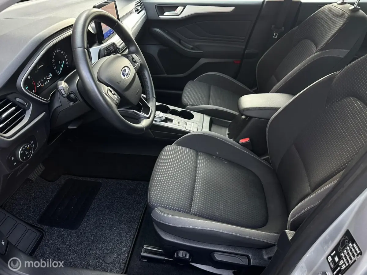 1.0 EcoBoost Titanium Business