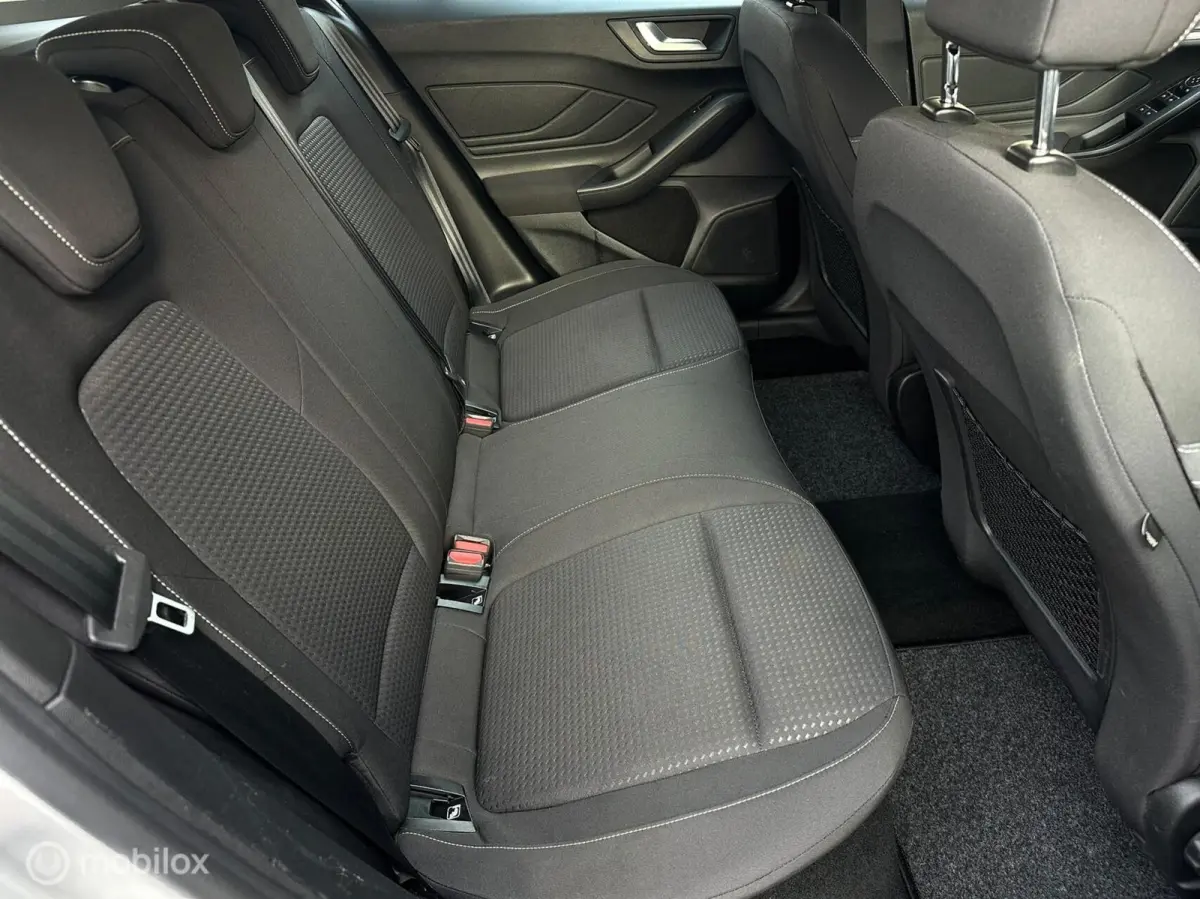 1.0 EcoBoost Titanium Business