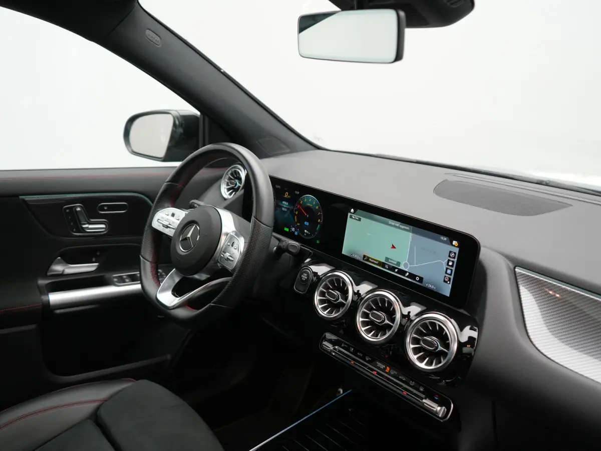 250 e AMG Line PHEV 218pk Dealer O.H | Panodak | Camera | Alcantara Sportstoelen Memory & Verwarmd | Keyless | Apple Carplay | Cruise Control | Sfeerverlichting | Virtual | DAB | Navigatie |