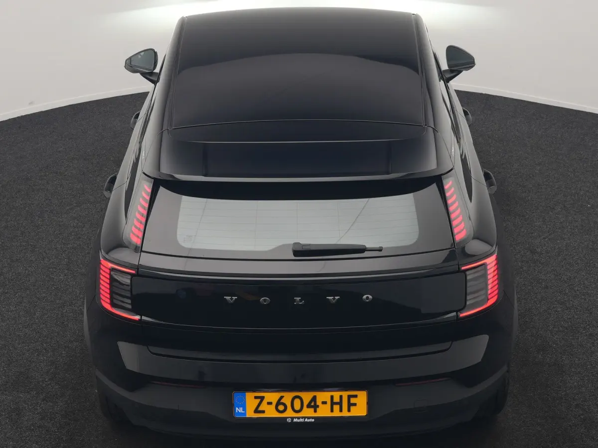 Single Motor Core 51 kWh | Adaptive Cruise | Camera | Stoelen & Stuur Verwarmd | Blis | Apple Carplay | Navigatie | DAB | 18"L.M |