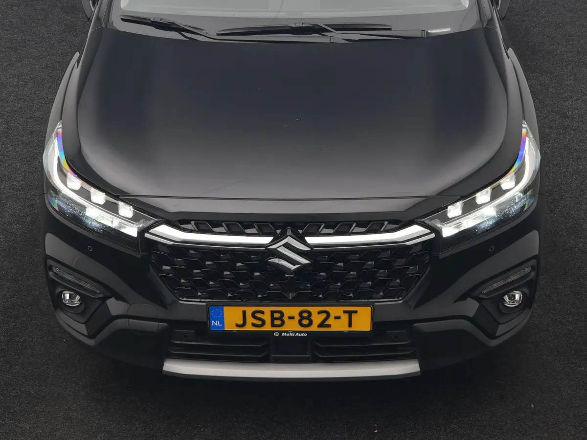 SX4 1.5 AllGrip Style MHEV 115pk Dealer O.H | Panodak | Adaptive Cruise | 360 Camera | Keyless | Sportstoelen Verwarmd | Blis | Apple Carplay | DAB | Navigatie | 17"L.M |