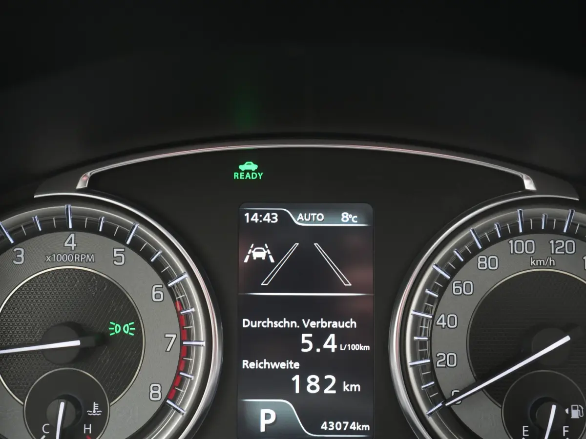 SX4 1.5 AllGrip Style MHEV 115pk Dealer O.H | Panodak | Adaptive Cruise | 360 Camera | Keyless | Sportstoelen Verwarmd | Blis | Apple Carplay | DAB | Navigatie | 17"L.M |