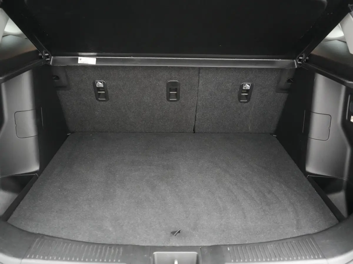SX4 1.5 AllGrip Style MHEV 115pk Dealer O.H | Panodak | Adaptive Cruise | 360 Camera | Keyless | Sportstoelen Verwarmd | Blis | Apple Carplay | DAB | Navigatie | 17"L.M |