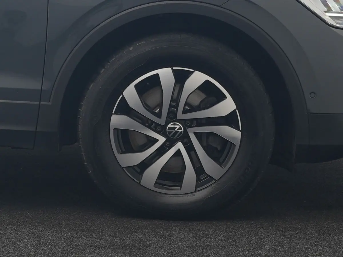 1.4 TSI eHybrid Active PHEV 245pk Dealer O.H | Adaptive Cruise | Camera | Comfortstoelen & Stuur Verwarmd | Apple Carplay | Blis | Keyless | Sfeerverlichting | Park Assist | Navigatie | DAB 
